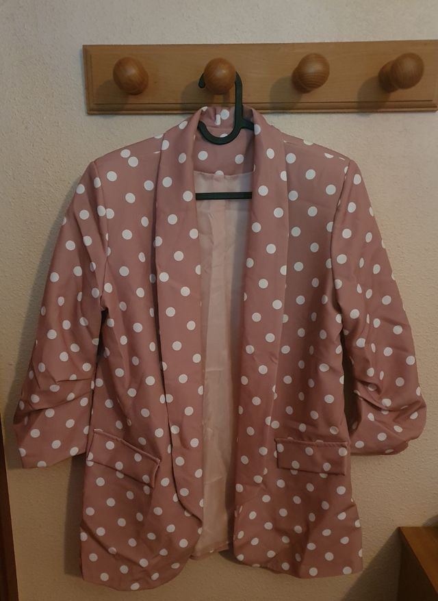 Conjunto blazer y short beige