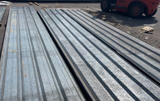 Chapa metálica cubierta usada de ocasión