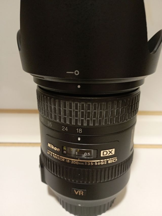 ZOOM NIKKOR AF-S DX 18-200mm f/3.5-5.6G ED VR II