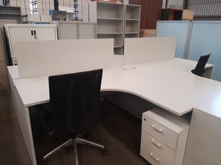 Isla Mesa operativa OFITRES bench 4 Plazas (MB12)