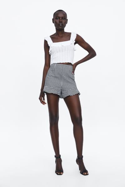 Shorts cuadro vichy con volantes - Zara