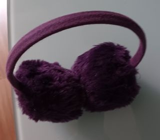 Orejeras unisex moradas