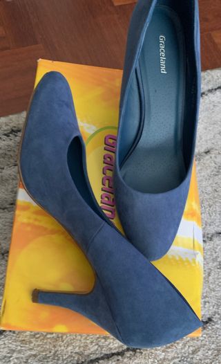Zapatos tacon de vestir. Color azul. Talla 39