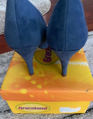 Zapatos tacon de vestir. Color azul. Talla 39