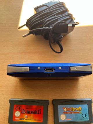 Game Boy Micro con juegos
