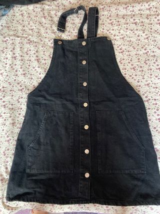 Vestido vaquero negro de Zara