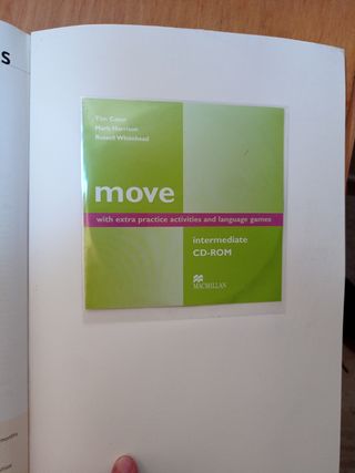 libro para aprender inglés Move Intermediate