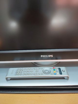 TELEVISIÓN PHILIPS