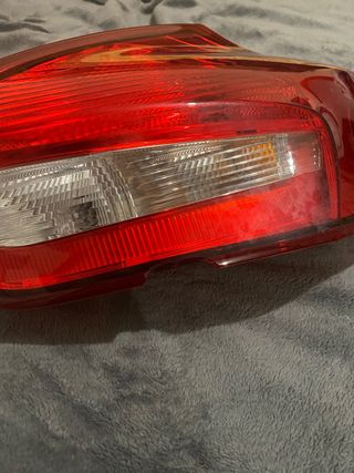 Faro trasero ford focus Mk3