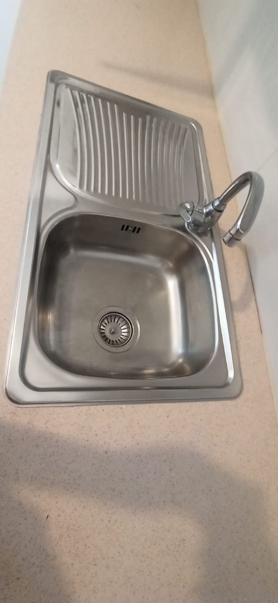 Fregadero y grifo TEKA