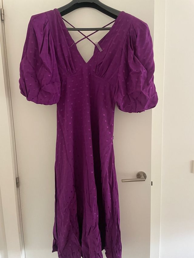 Vestido midi morado