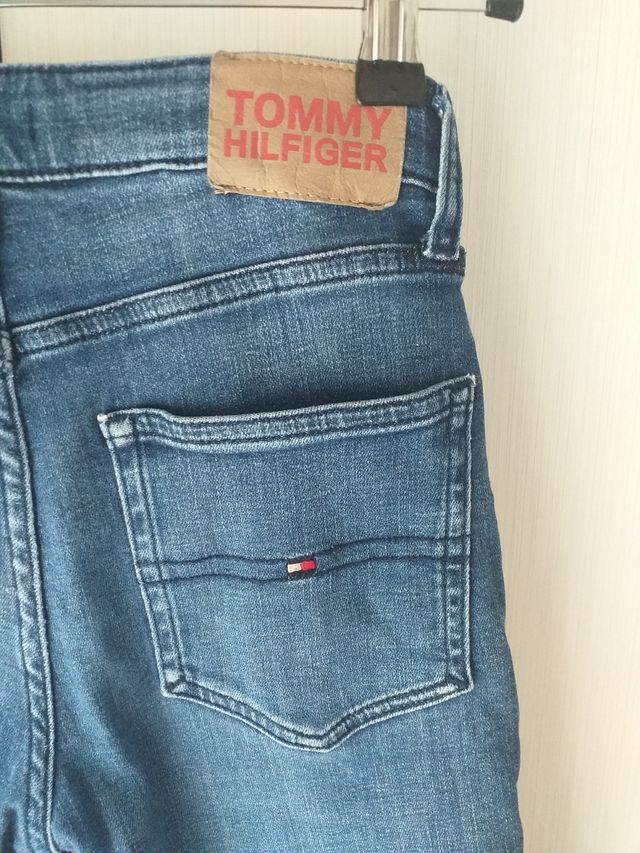 Pantalón "Tommy Hilfiger" 12 años