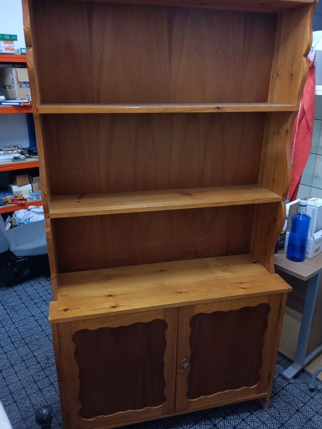 Mueble de madera 
