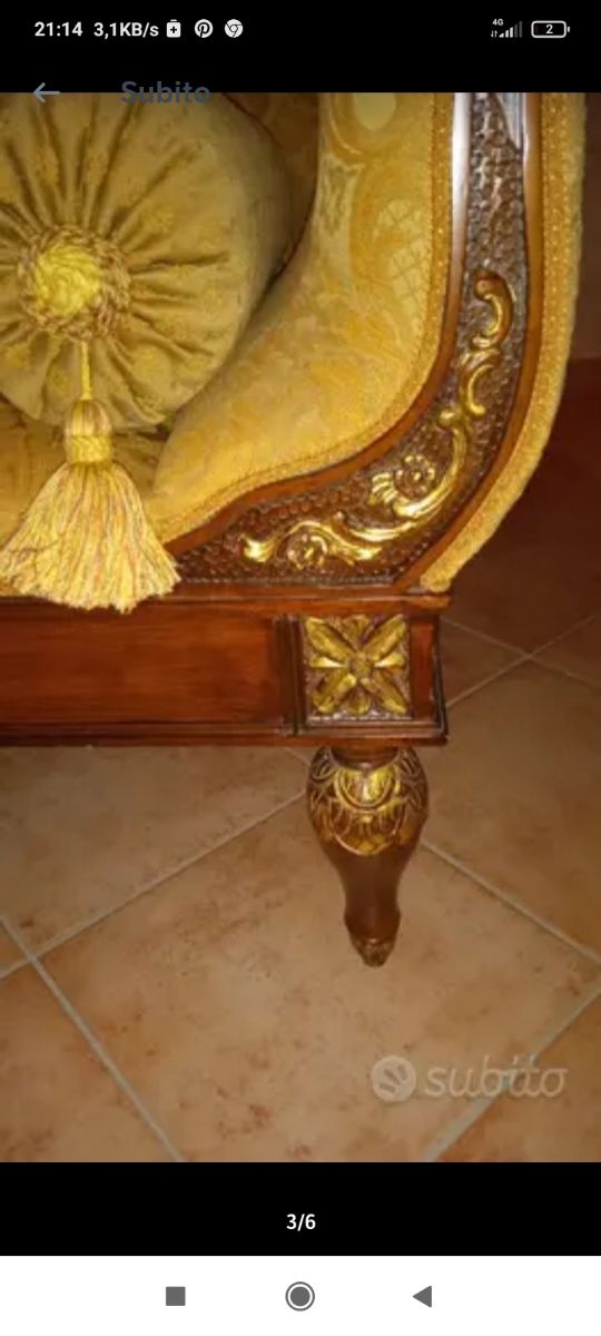 coppia divani tre posti stile antico