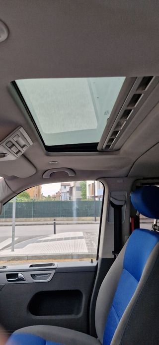 Volkswagen Multivan 2006. Averiada fuga culata