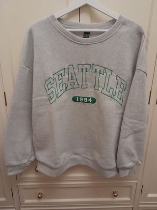 Sudadera sin capucha gris letras verdes Shein XS