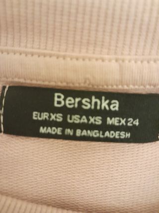 Sudadera corta rosa palo Bershka XS