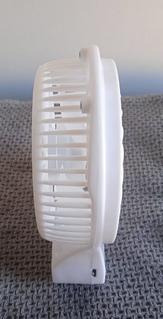 VENTILADOR PEQUEÑO (Sobremesa o colgado)