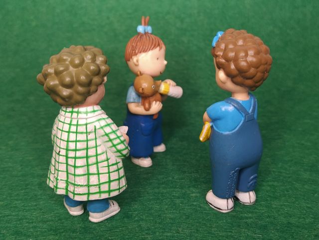 Figuras de las Tres Mellizas (Yolanda 2006-2010).