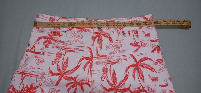 Pantalones cortos vaqueros chica