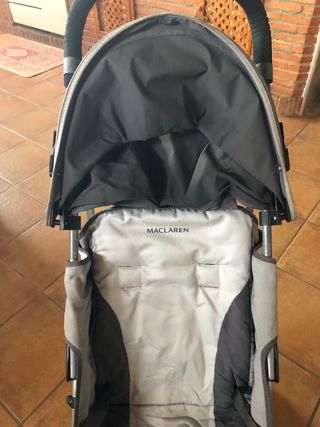 Silla de paseo Maclaren.