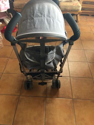 Silla de paseo Maclaren.