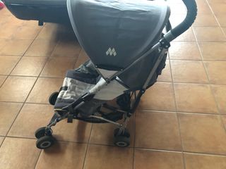 Silla de paseo Maclaren.