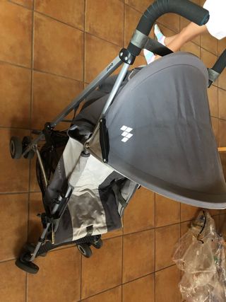 Silla de paseo Maclaren.