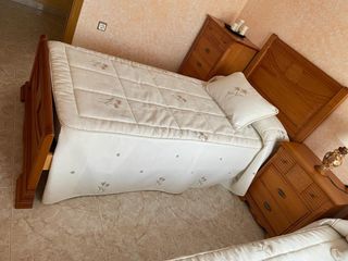 dormitorio pino 2camas, mesilla, sinfonier,lampara