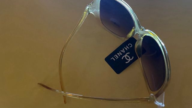 Gafas estilo Chanel en pasta amarillas