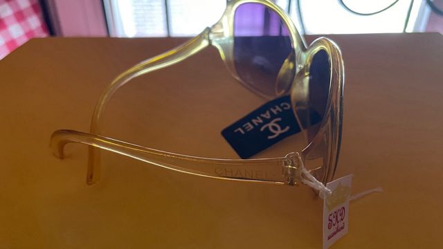 Gafas estilo Chanel en pasta amarillas