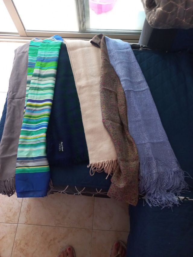lote de pañuelos y bufanda 12
