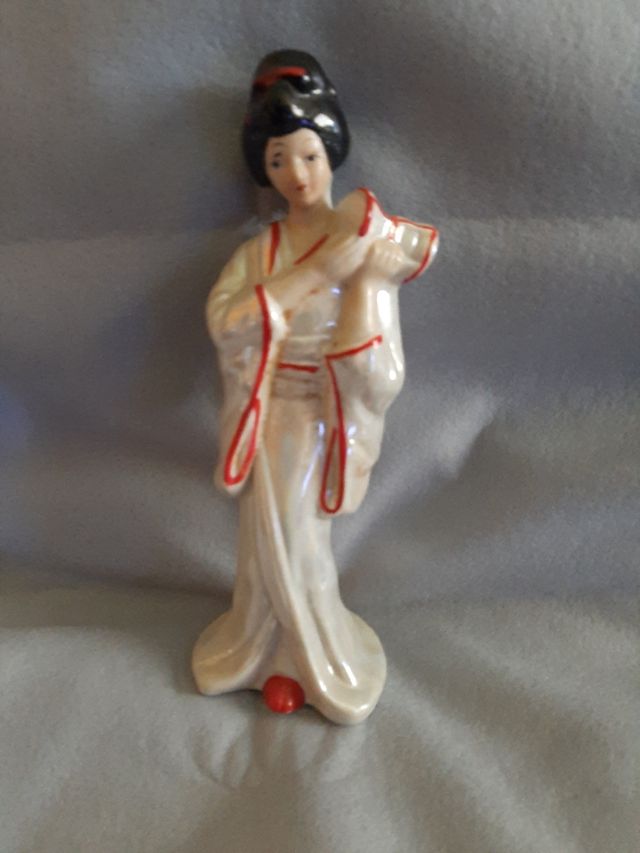 statuetta giapponese