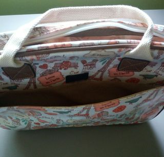 Maletín de mano sin colgador.