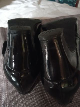 Zapatos lacados de fiesta T 39