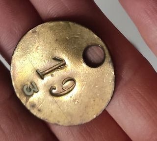 4 CHAPAS NUMERADAS ANTIGUAS