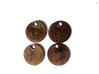 4 CHAPAS NUMERADAS ANTIGUAS