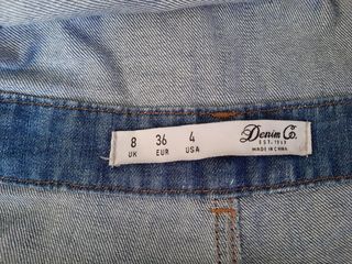 Peto vaquero corto. talla 36 Bershka