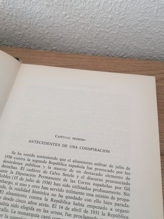 La comedia de la no intervención en la guerra 