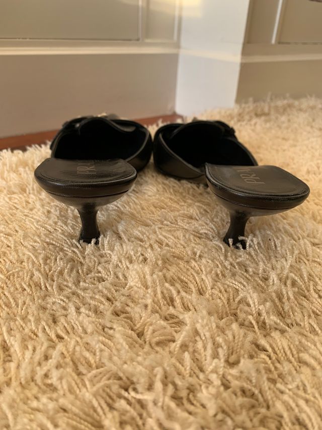 Sandalia mules de PRADA vintage estilosas