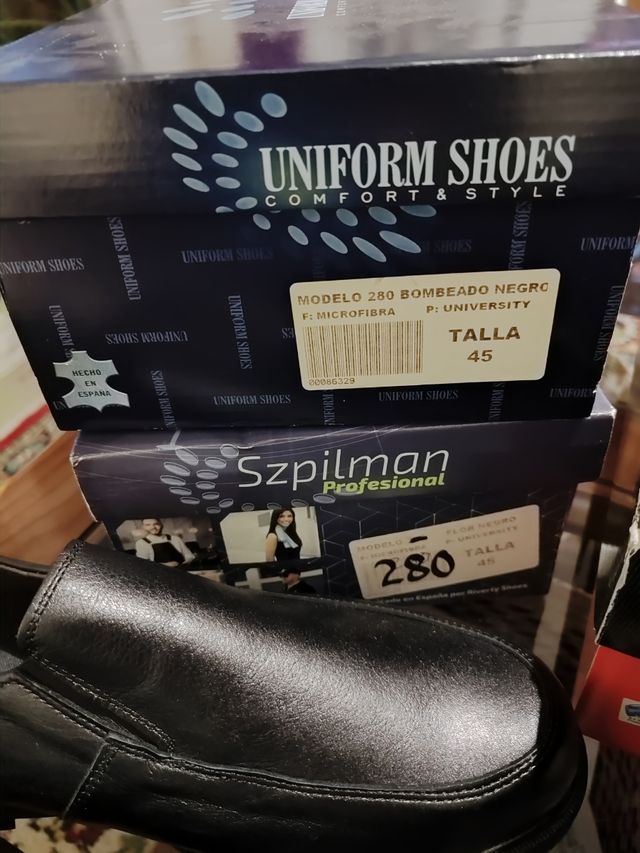 Zapatos de caballero de piel, a estrenar.