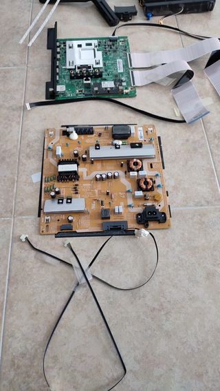 piezas TV Samsung 55 UE55RU7105K