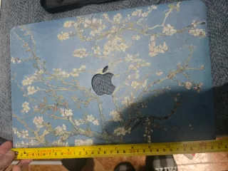 Carcasa Macbook pro 14 pulgadas + funda de teclado