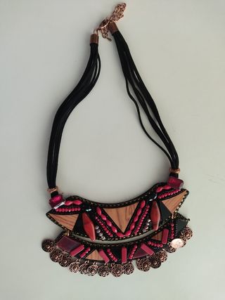 Collar étnico