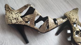 SANDALIA TACON PIEL LODI