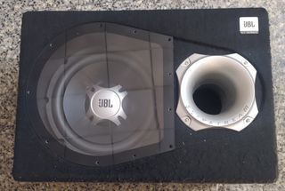 Subwoofer jbl cajón pasabanda 12 pulgadas
