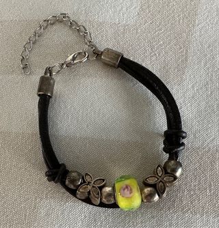 Pulsera cuero modelo Pandora