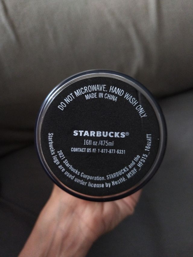 Vaso Starbucks dorado