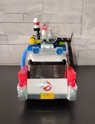 LEGO Ideas 21108 - Ghostbusters Ecto-1