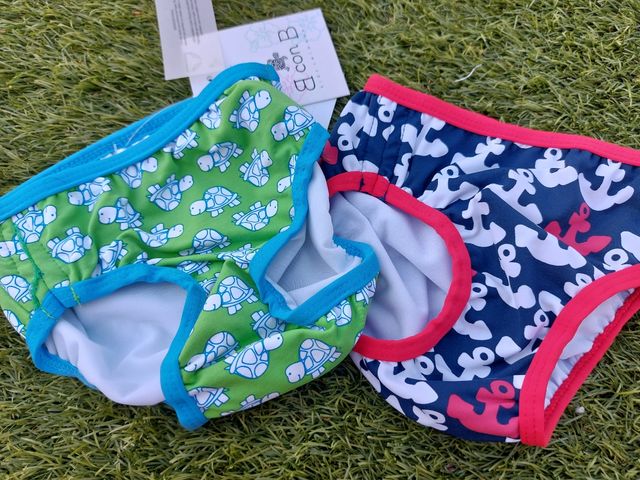 SIN ESTRENAR! lote de dos bañadores de bebe